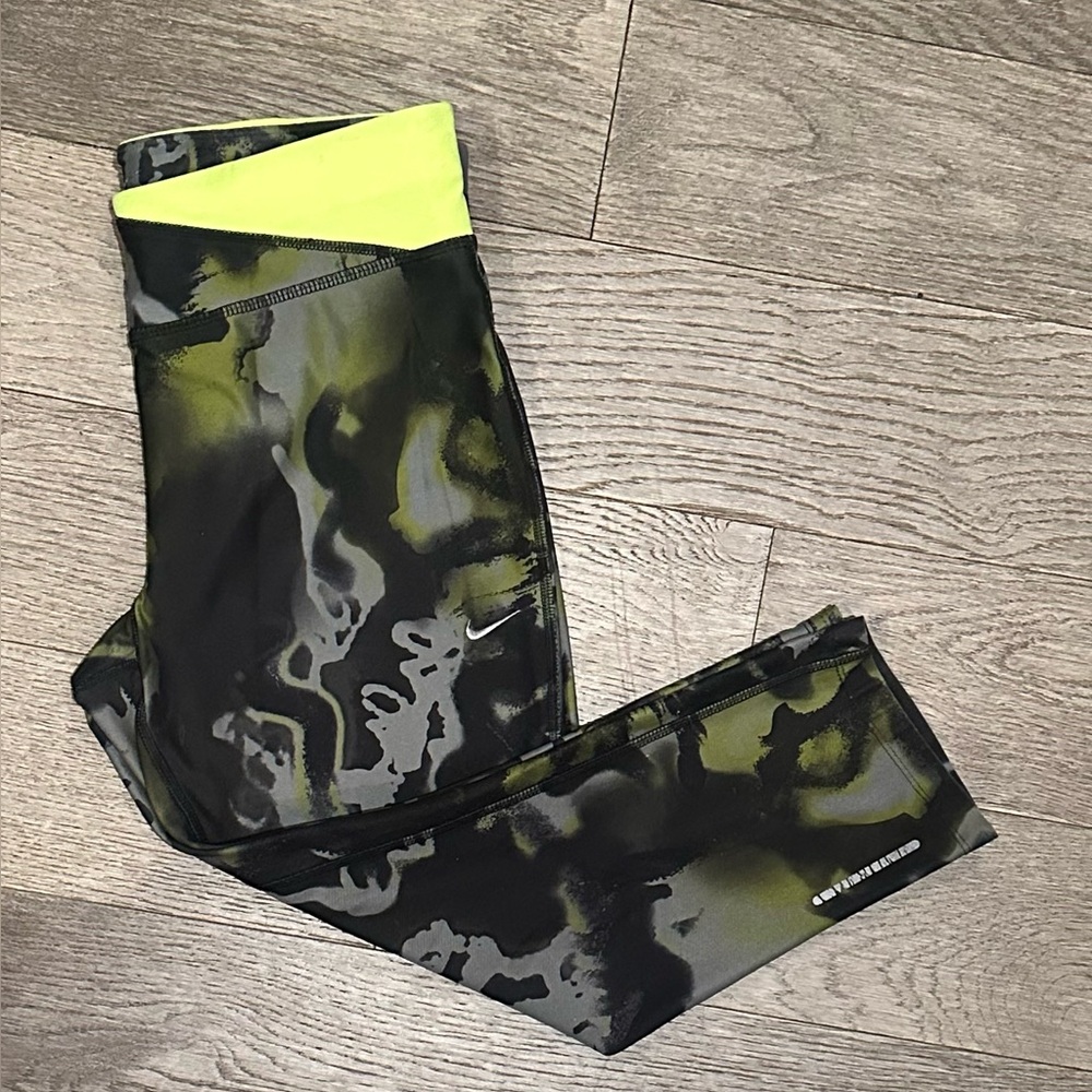 Nike Run Dri Fit Black Neon Pattern Cropped Leggings Size M